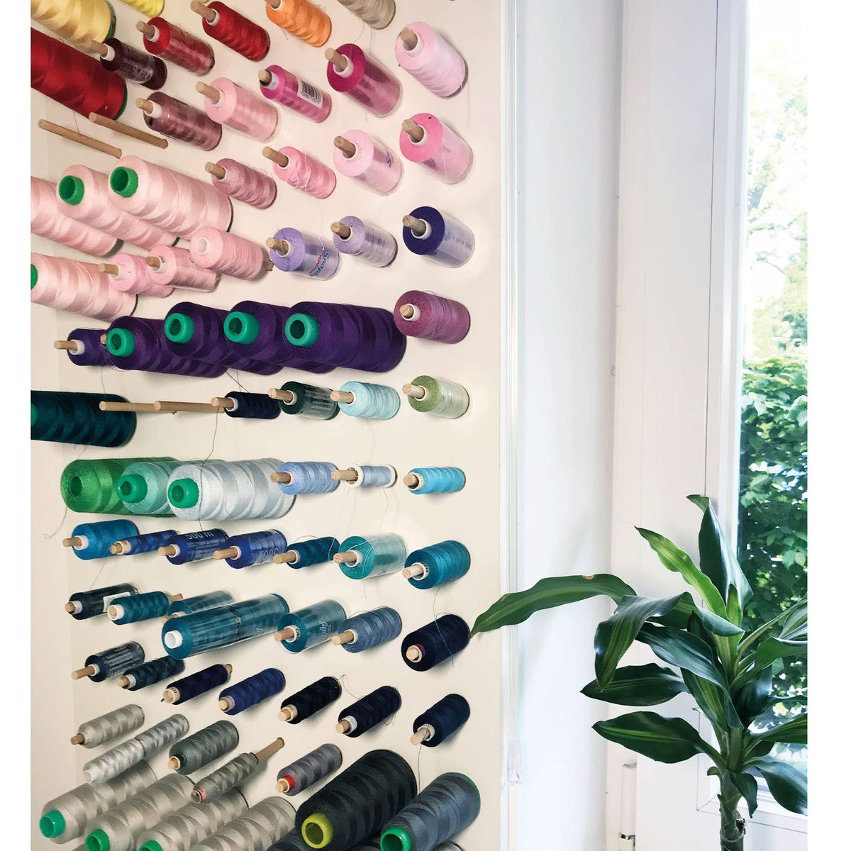 Garnrollenhalter für 140 Rollen – DIY Anleitung