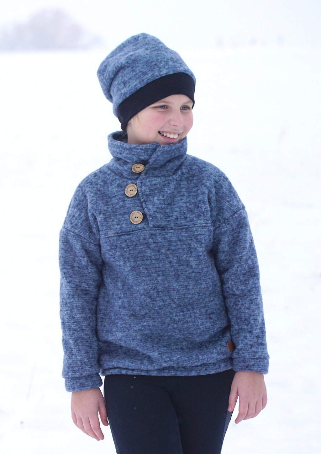 Galerie-Snyggli-Schnittmuster-Troyer-Hej-Hjemme-Sweat-Fleece-Teddy-Babys-Kinder-Jungs-Mädchen-Teens-Gr-128-170-mütze-fleece