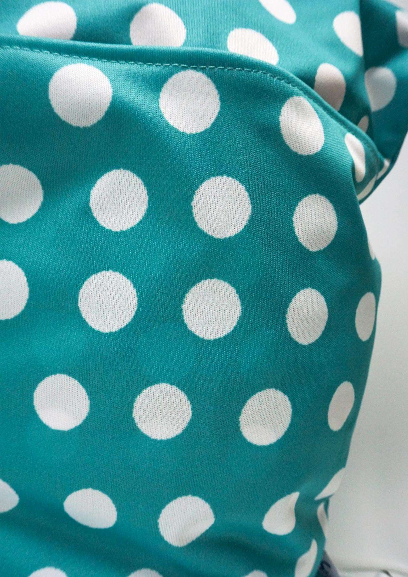 snyggli-Zsauberbeutel-wetbag-deluxe-dots-punkte-struktur