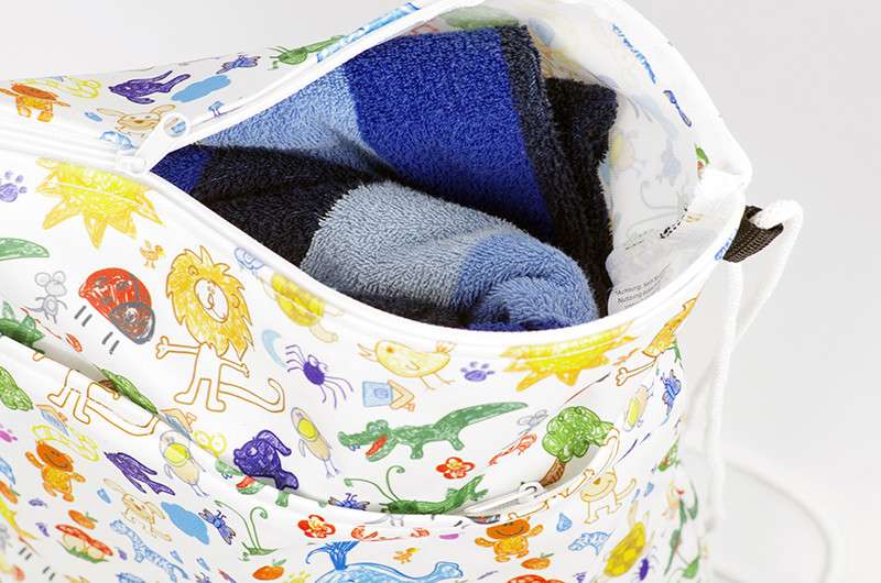 Kinderkunst-deluxe-grosses-Badelaken.jpg