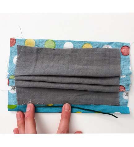 Privat: DIY-Maske (Behelfs-Mund-Nasen-Maske)