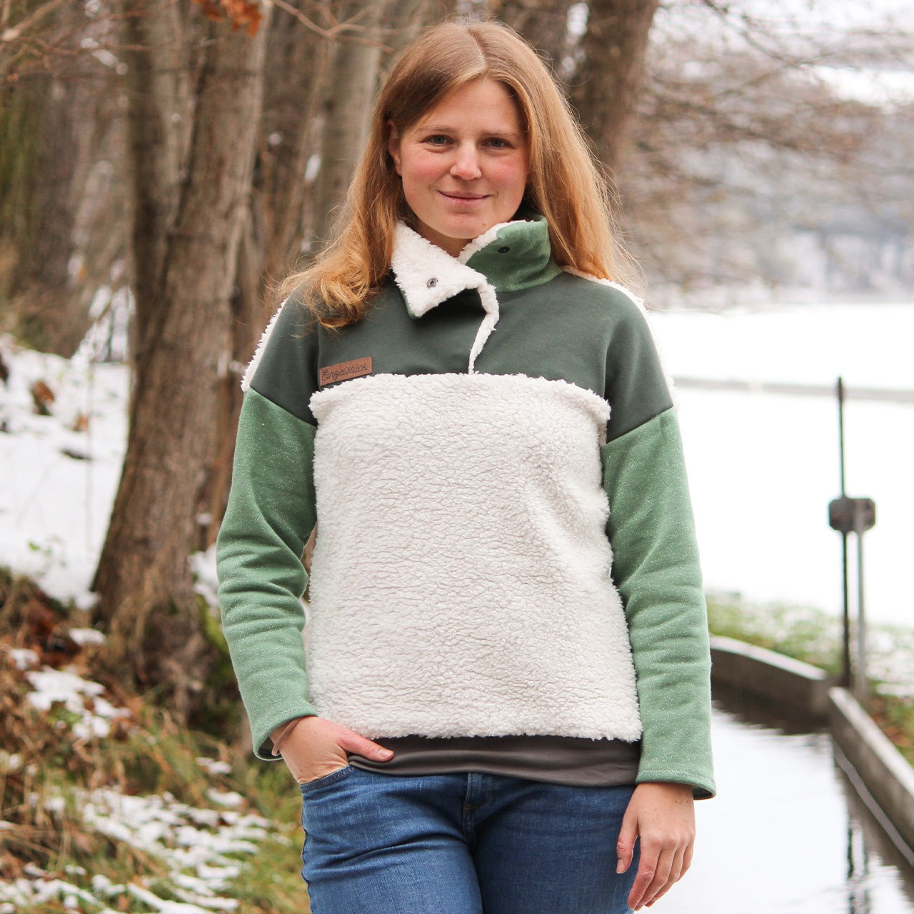 Produktbild-Snyggli-Schnittmuster-Troyer-Hej-Hjemme-Sweat-Fleece-Teddy-Damen-Gr-32-50-herzen Product image