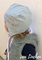 Schnittmuster-Snyggli-Helm-Muetze-Hjelmhue-Baby-Kinder-KU-32-59-Jersey