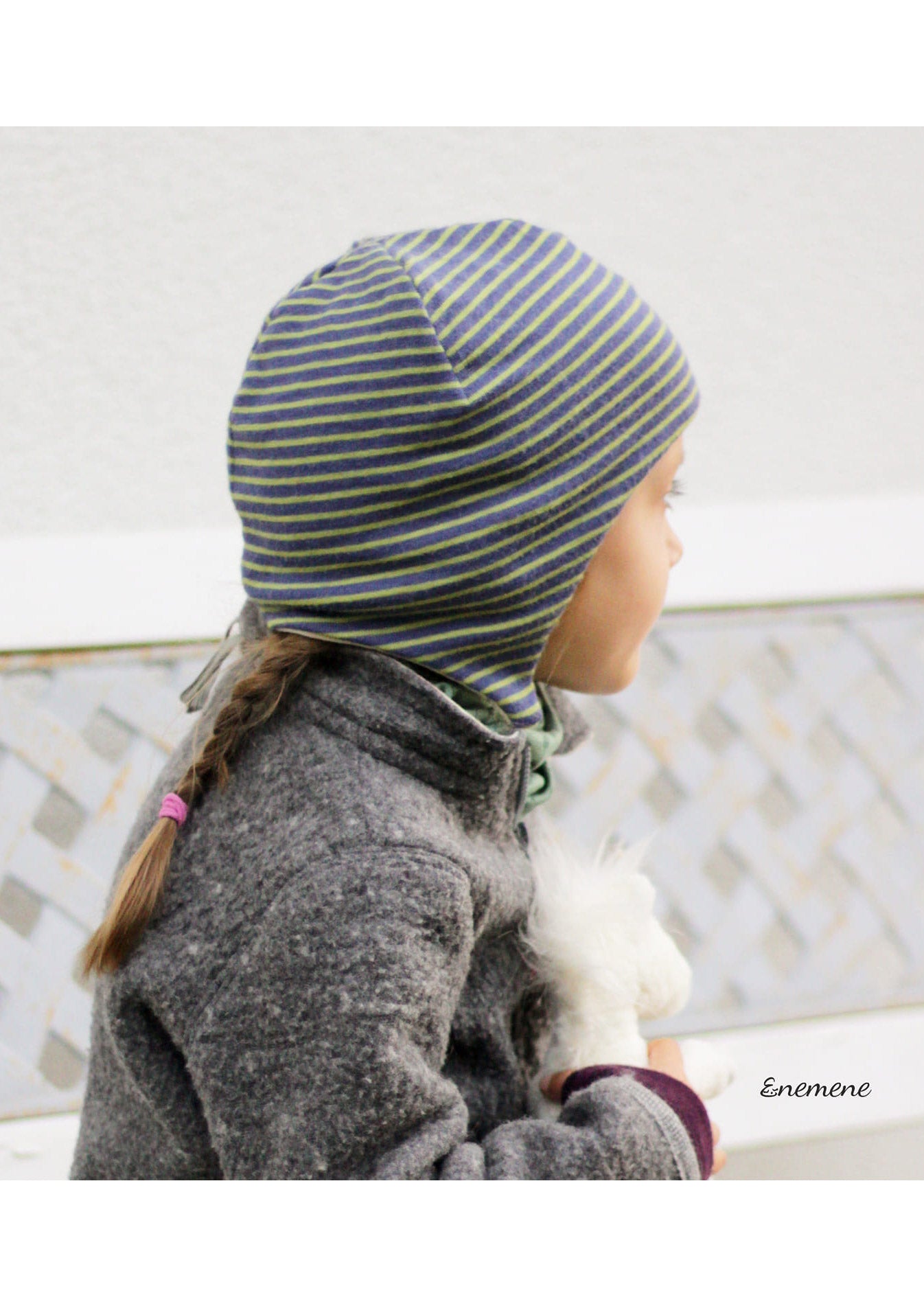 Schnittmuster-Snyggli-Helm-Muetze-Hjelmhue-Baby-Kinder-KU-32-59-Wolle-Seide-Streifen