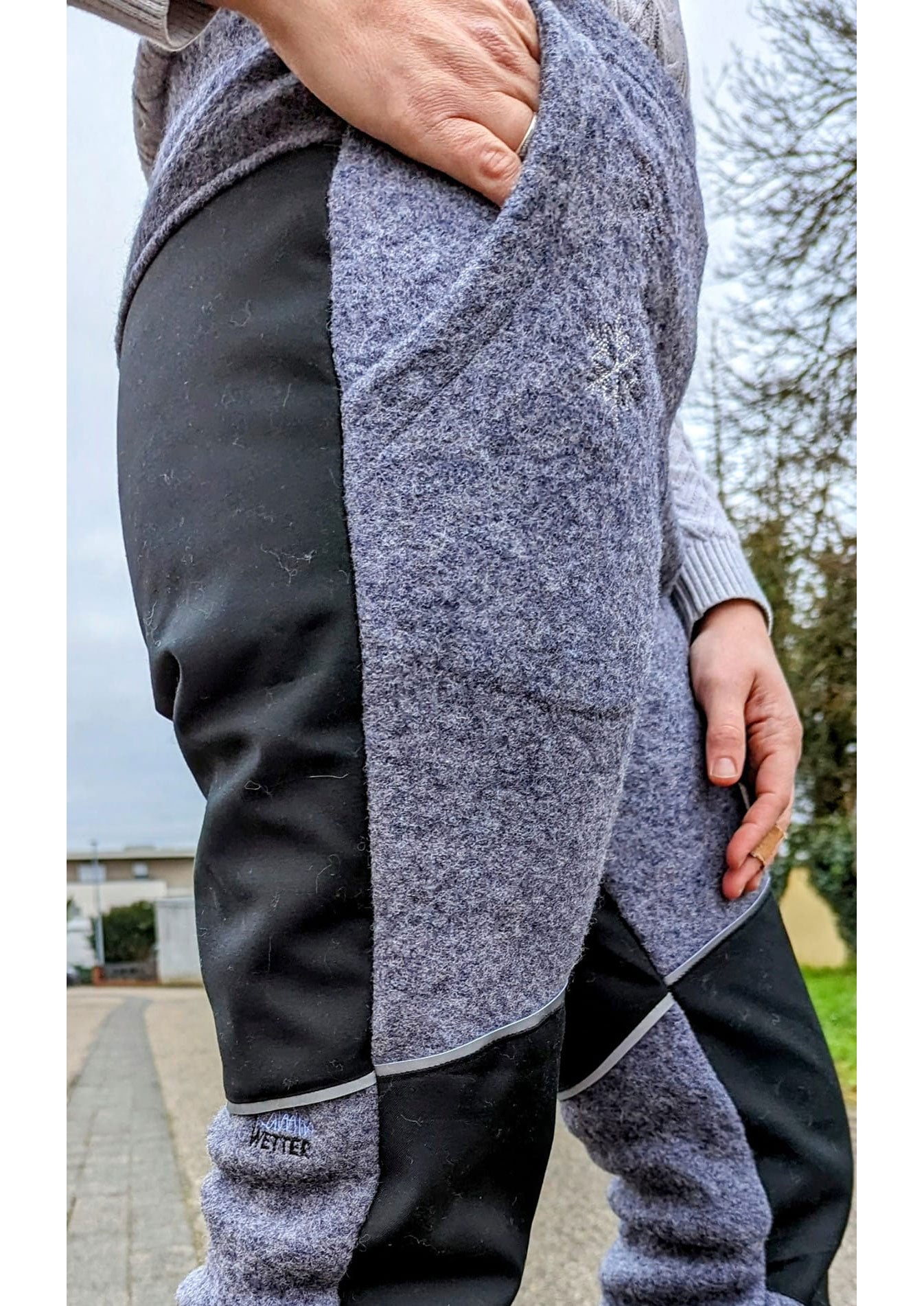 Schnittmuster-Snyggli-Nähanleitung-Outdoorhose-Hej-Vinter-high-waist-Damen-Walk-grau-Tasche