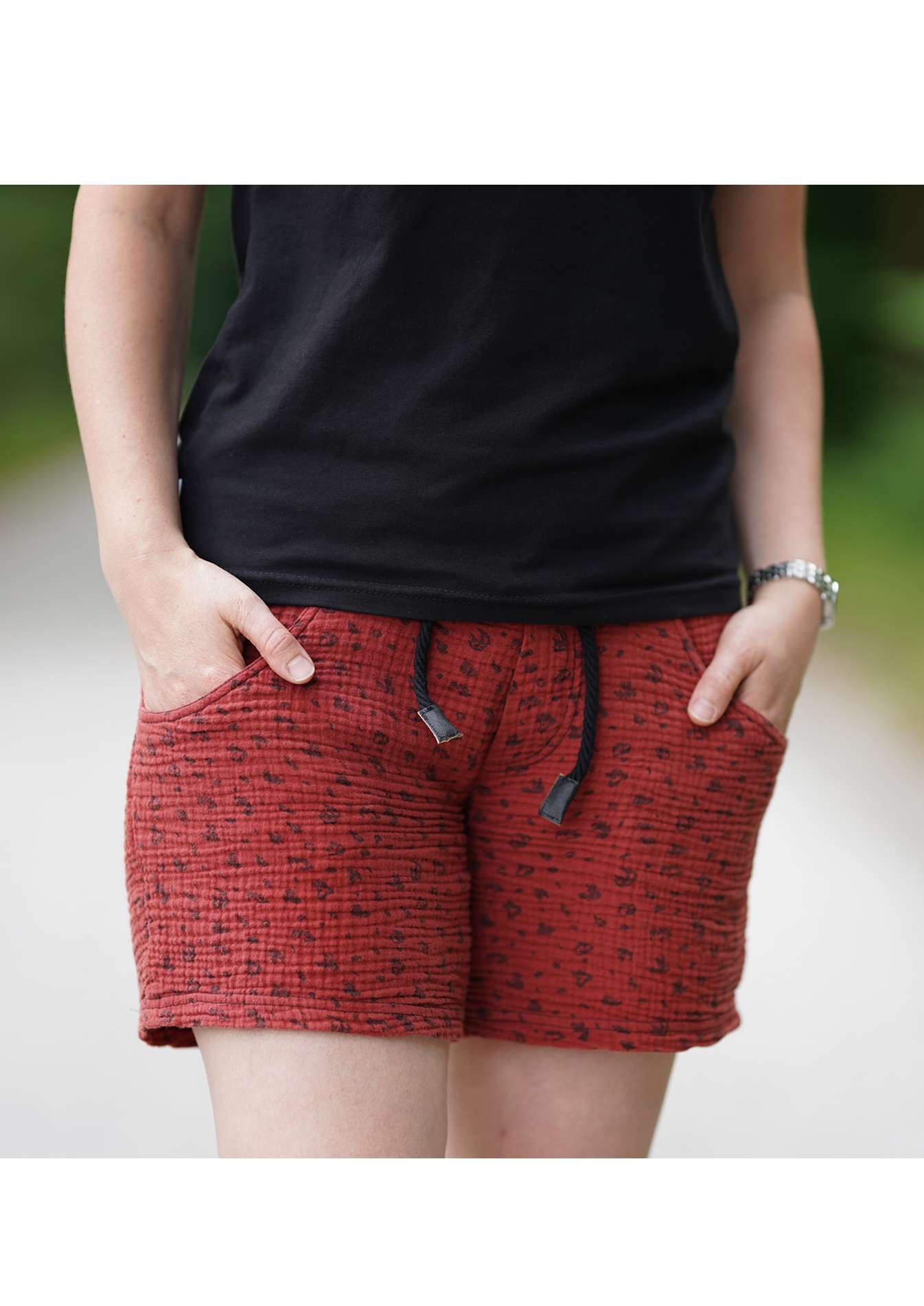 Short-Solbad-kurze-Hose-Damen-Schnittmuster-Snyggli-Musselin