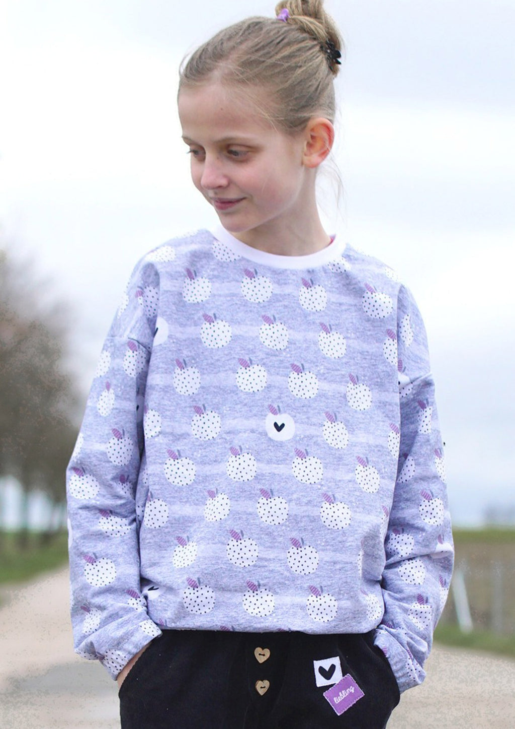 Snyggli-Ebook-Oversized-Sweater-Surf-Gr.-128-170-Schnittmuster-Nähanleitung-Musselin-Mädchen-Gummiband