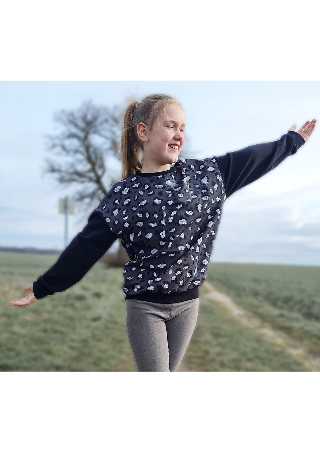 Snyggli-Ebook-Oversized-Sweater-Surf-Gr.-128-170-Schnittmuster-Nähanleitung-Musselin-Mädchen-sweat