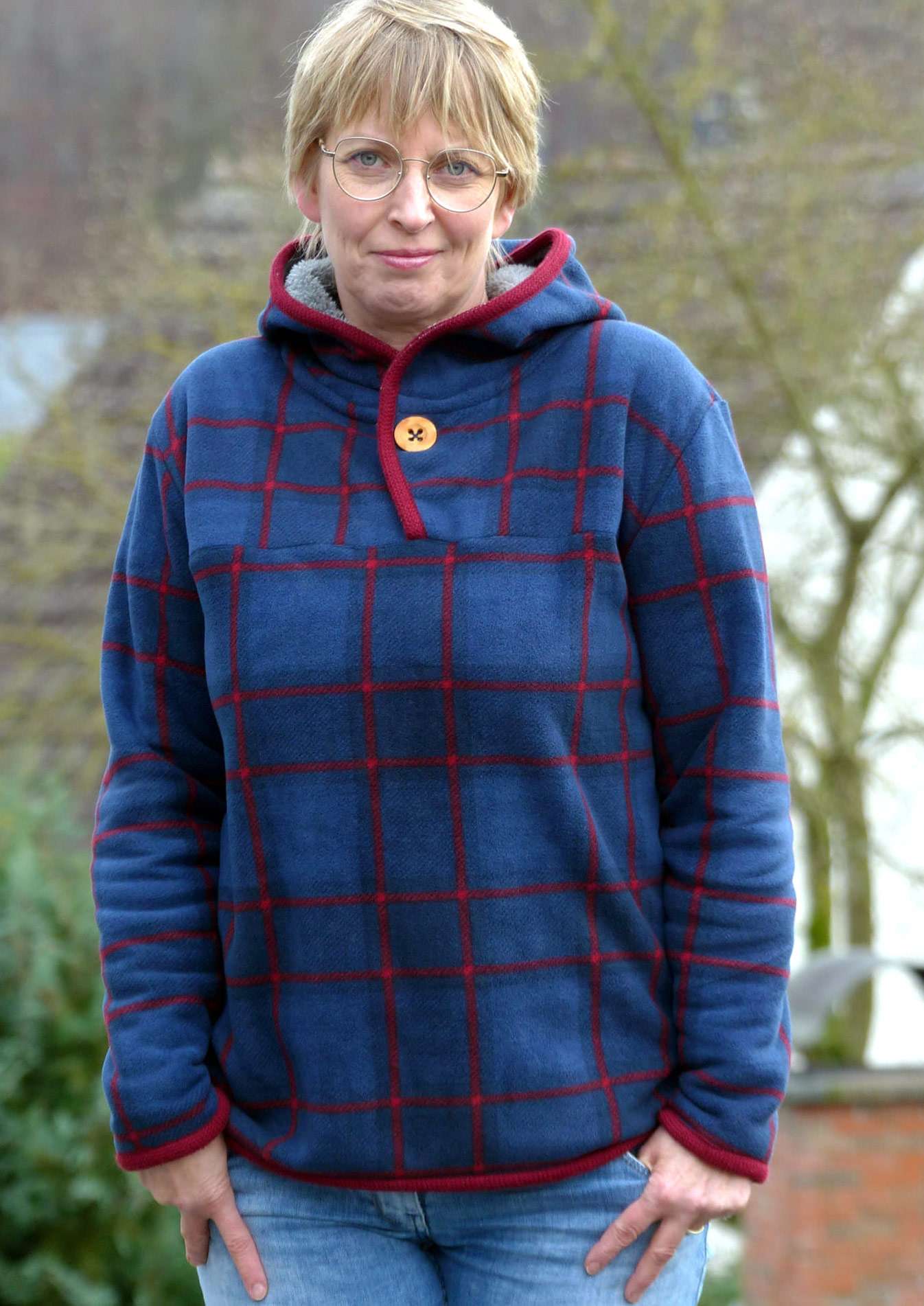 Snyggli-Hej-Varmen-Damen-Schnittmuster-Walk-Naehanleitung-karo