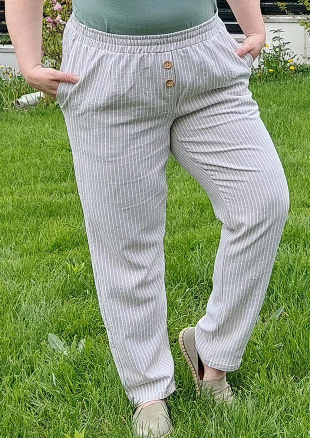 Snyggli-Musselin-Hose-Strandmusling-Schnittmuster-Leinen-Damen-high-waist--Sommer-Gr-32-50-Damen-Streifen-grau