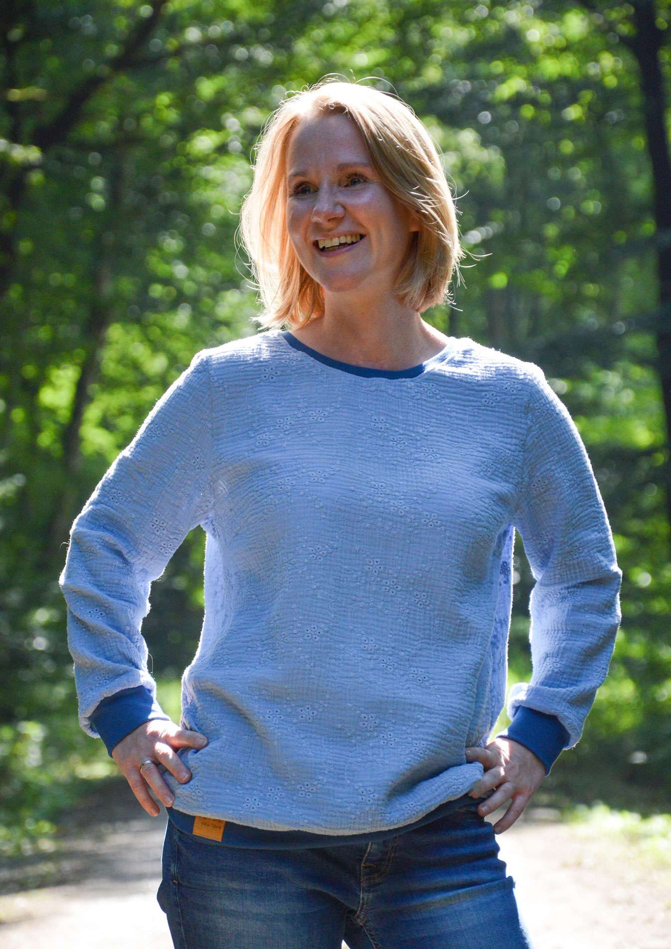 Snyggli-Schnittmuster-Hoodie-Musling-Musselin-Damen-Sweater-blau