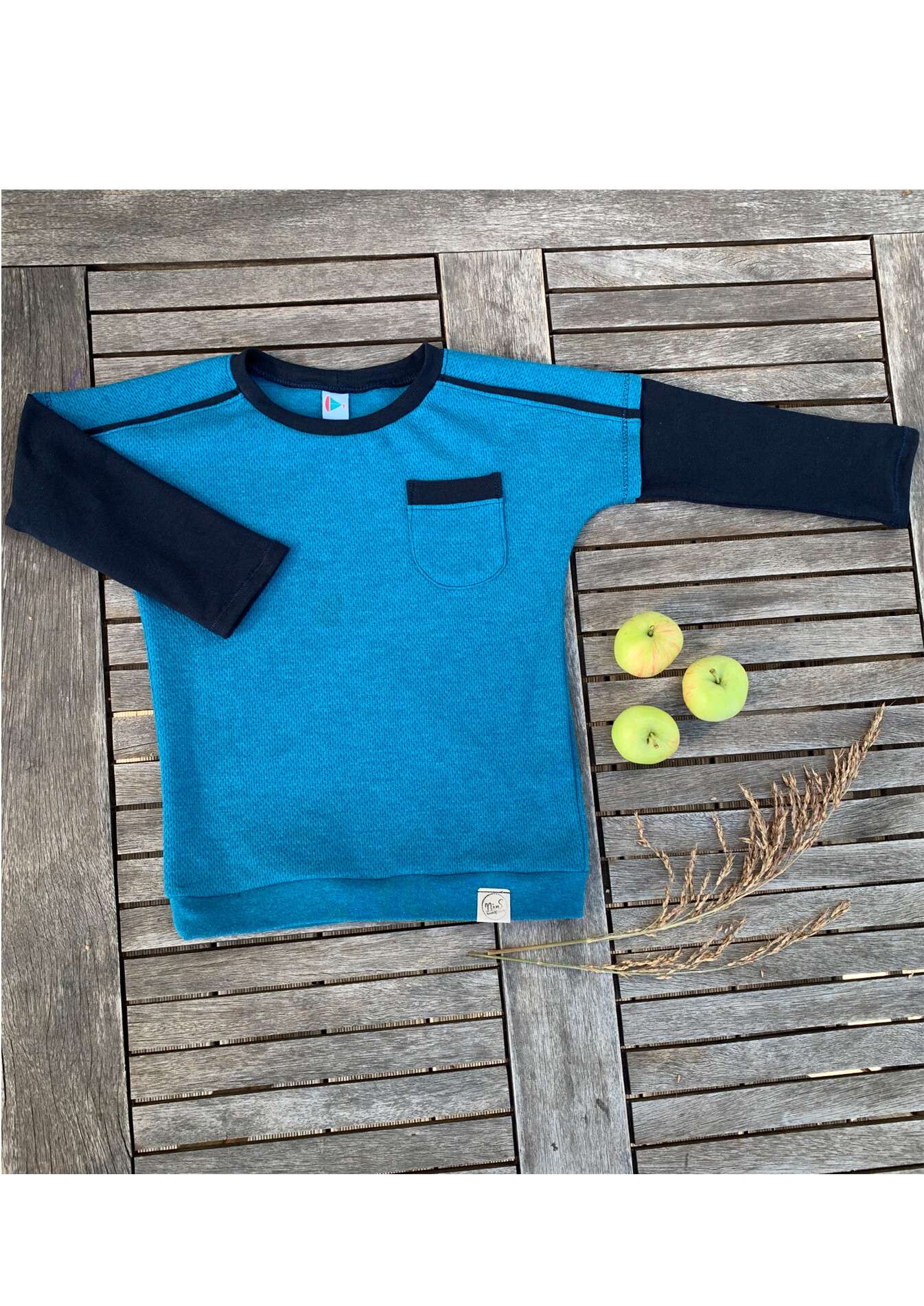 Snyggli Schnittmuster Langarmshirt Fjorden_Flatlay