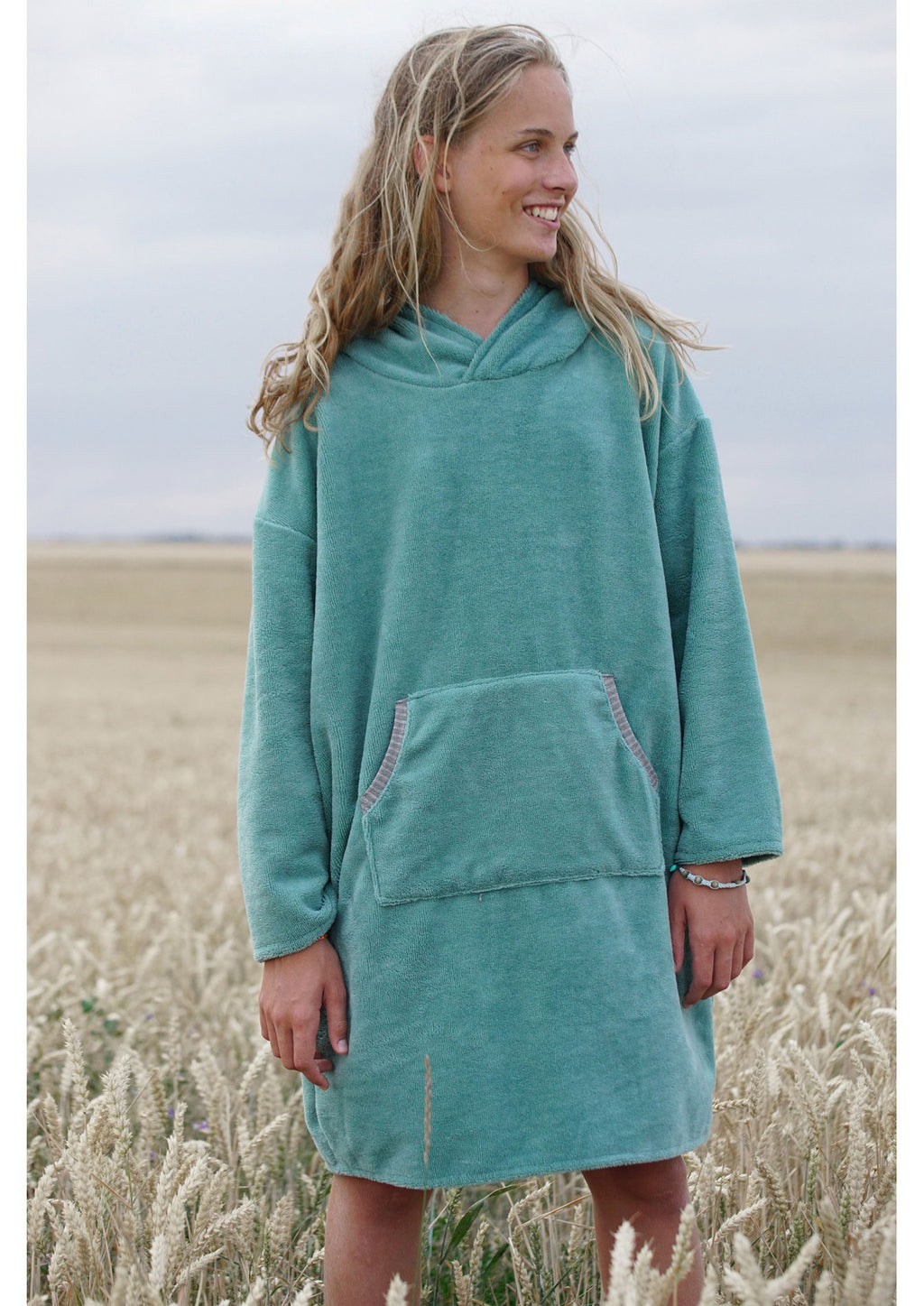Snyggli-Schnittmuster-Long-Beachhoodie-Damen-Herren-unisex-Kitesurfen-Surfen-Musselin-Frottee-Poncho-Junge