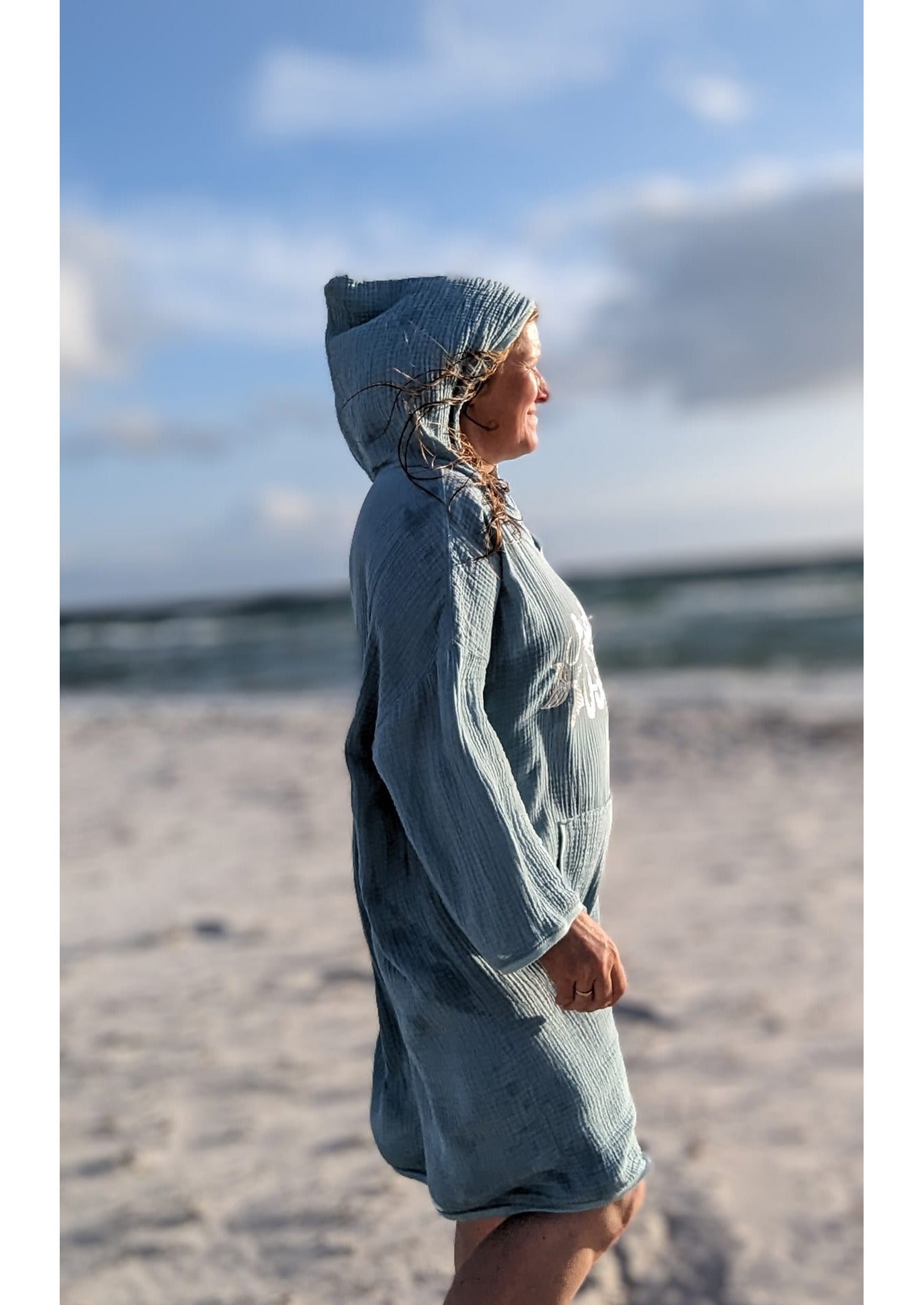 Snyggli-Schnittmuster-Long-Beachhoodie-Damen-Herren-unisex-Kitesurfen-Surfen-Musselin-Frottee-Poncho-Strand