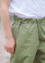 Snyggli-Schnittmuster-Loose-fit-Hose-Solskin-Cord-Canvas-Chino-Leinen-Babys-Kinder-Teens-Junge-Mädchen-Gr-128-170-Cord-Canvas-Leinen-Chino-tasche-detail