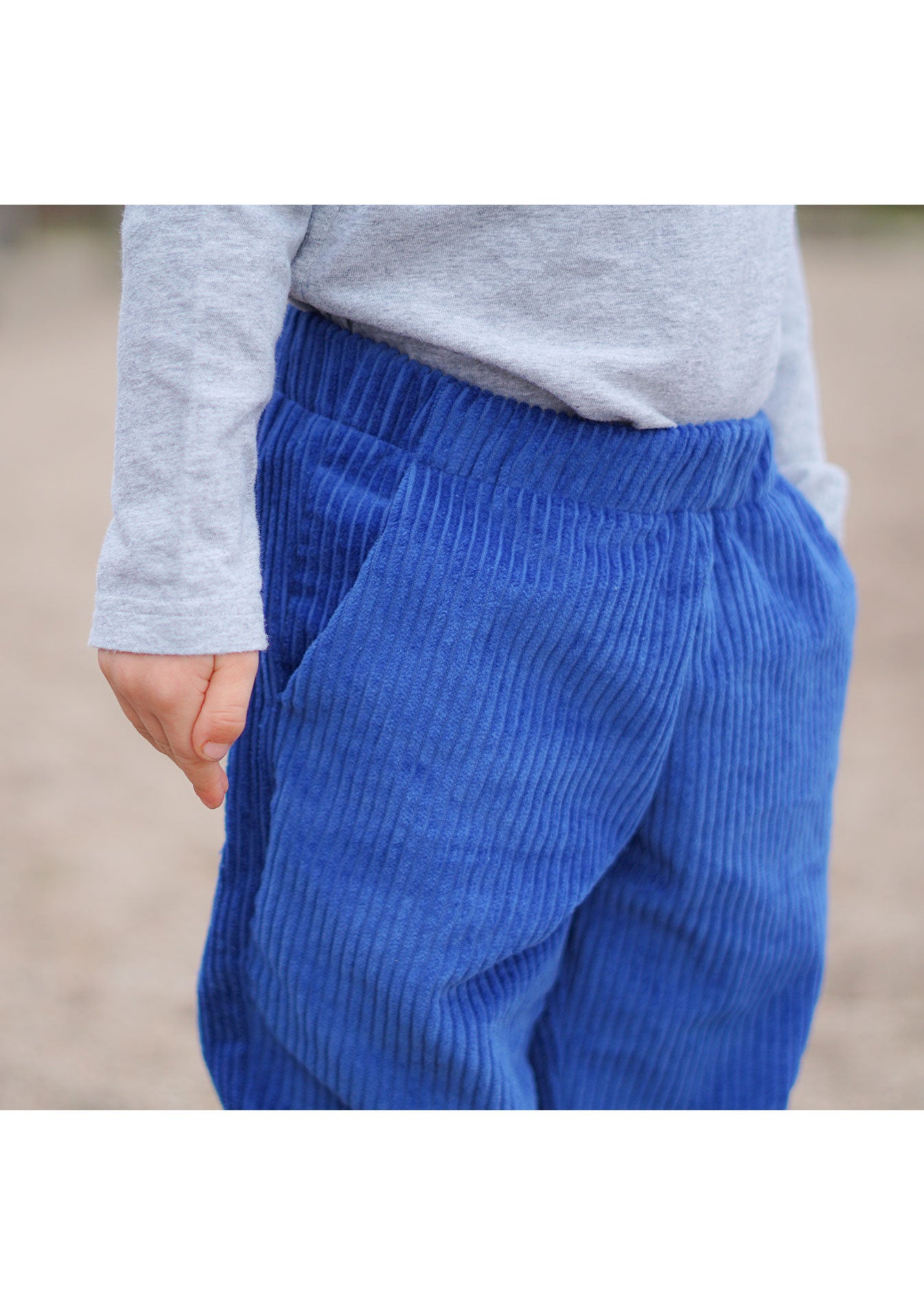 Snyggli-Schnittmuster-Loose-fit-Hose-Solskin-Cord-Canvas-Chino-Leinen-Babys-Kinder-Teens-Junge-Mädchen-Gr-56-122-Cord-Canvas-Leinen-Chino-royal-blau-tasche