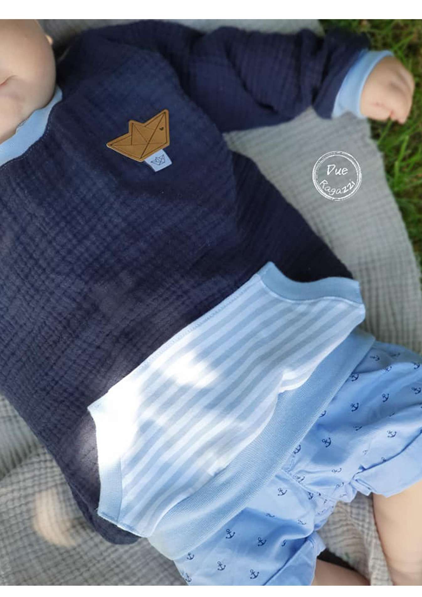 Snyggli-Schnittmuster-Musselin-Naehanleitung-Babysweater-Musling-baby