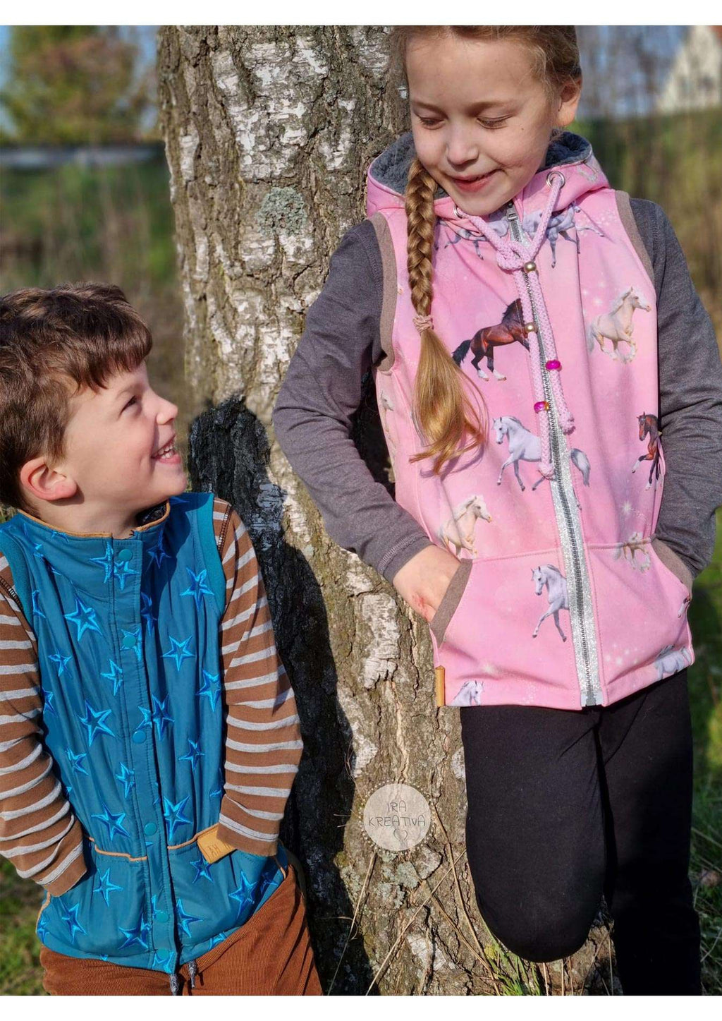 Snyggli-Schnittmuster-Nähanleitung-Weste-Livsglad-Kinder-Teens-Geschwister