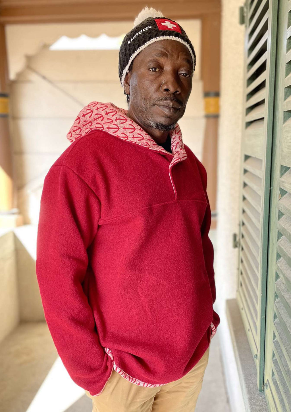 Snyggli-Schnittmuster-Outdoorhoodie-Hej-Varmen-Maenner-Herren-Walk-rot