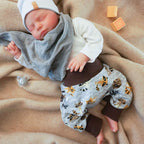 Snyggli-Schnittmuster-Pumphose-Luften-Freebook-Kinder-Babys-Nähen-Nähanleitung