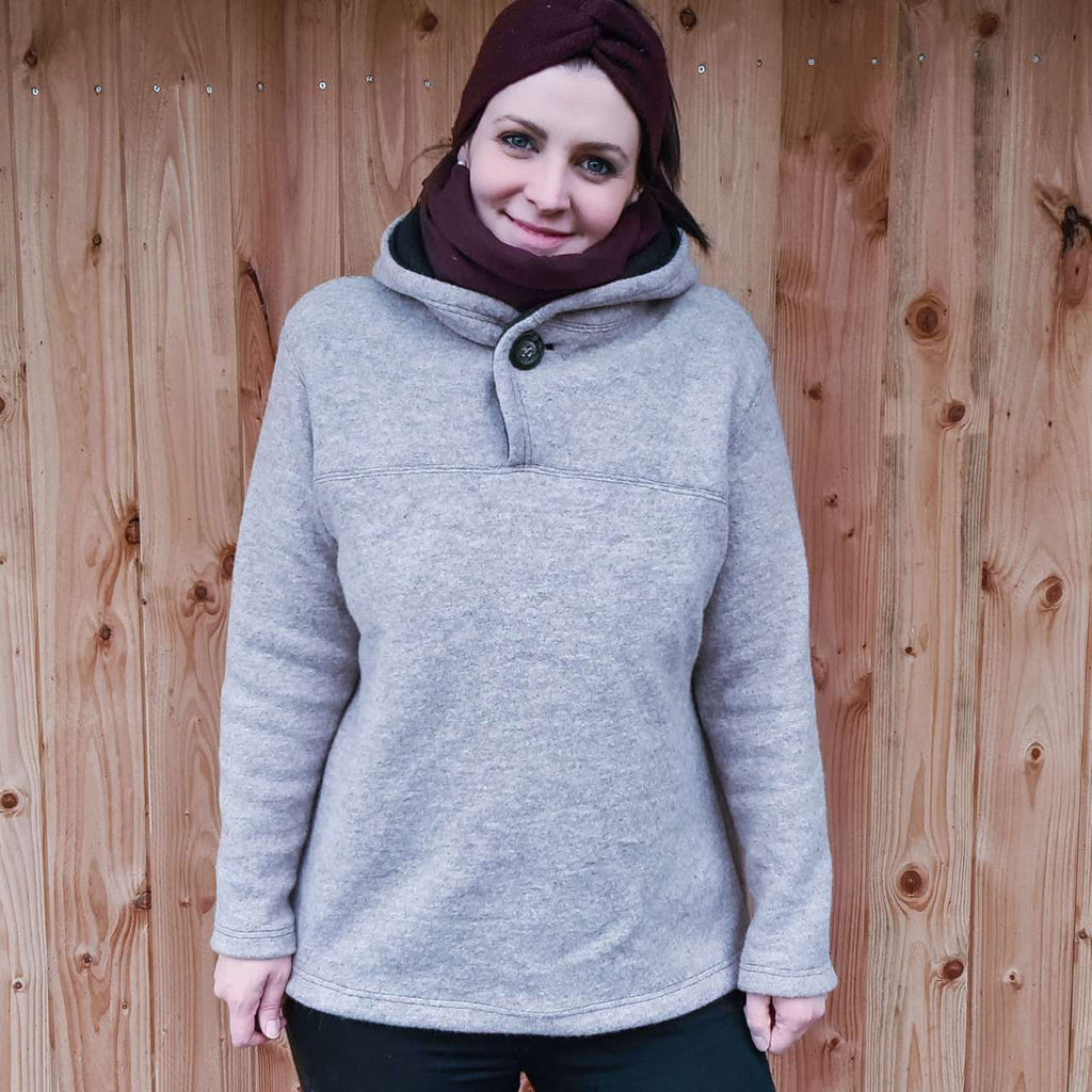 Snyggli-Schnittmuster-Walk-Hoodie-Outdoorhoodie-Softshell-Hej-Varmen-Damen-Größe-32-50-Nähanleitung