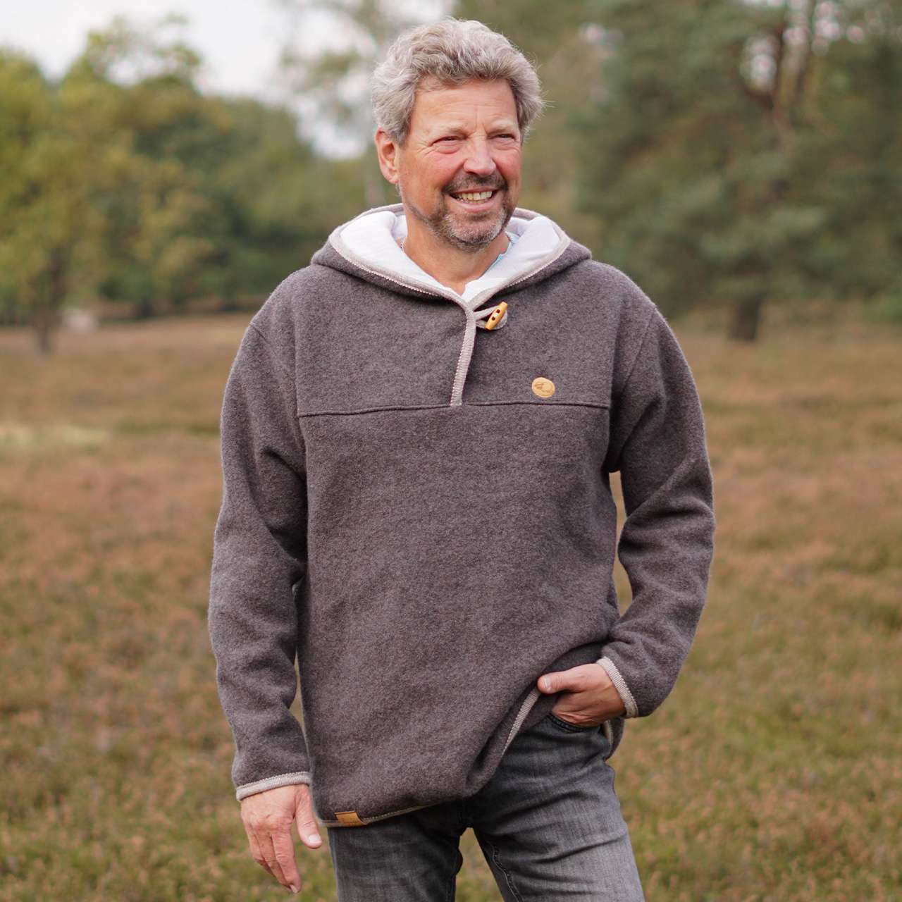 Snyggli-Schnittmuster-Walk-Outdoorhoodie-Hej-Varmen-Softshell-Herren-Männer-Größe-40-60-Nähanleitung Hauptbild