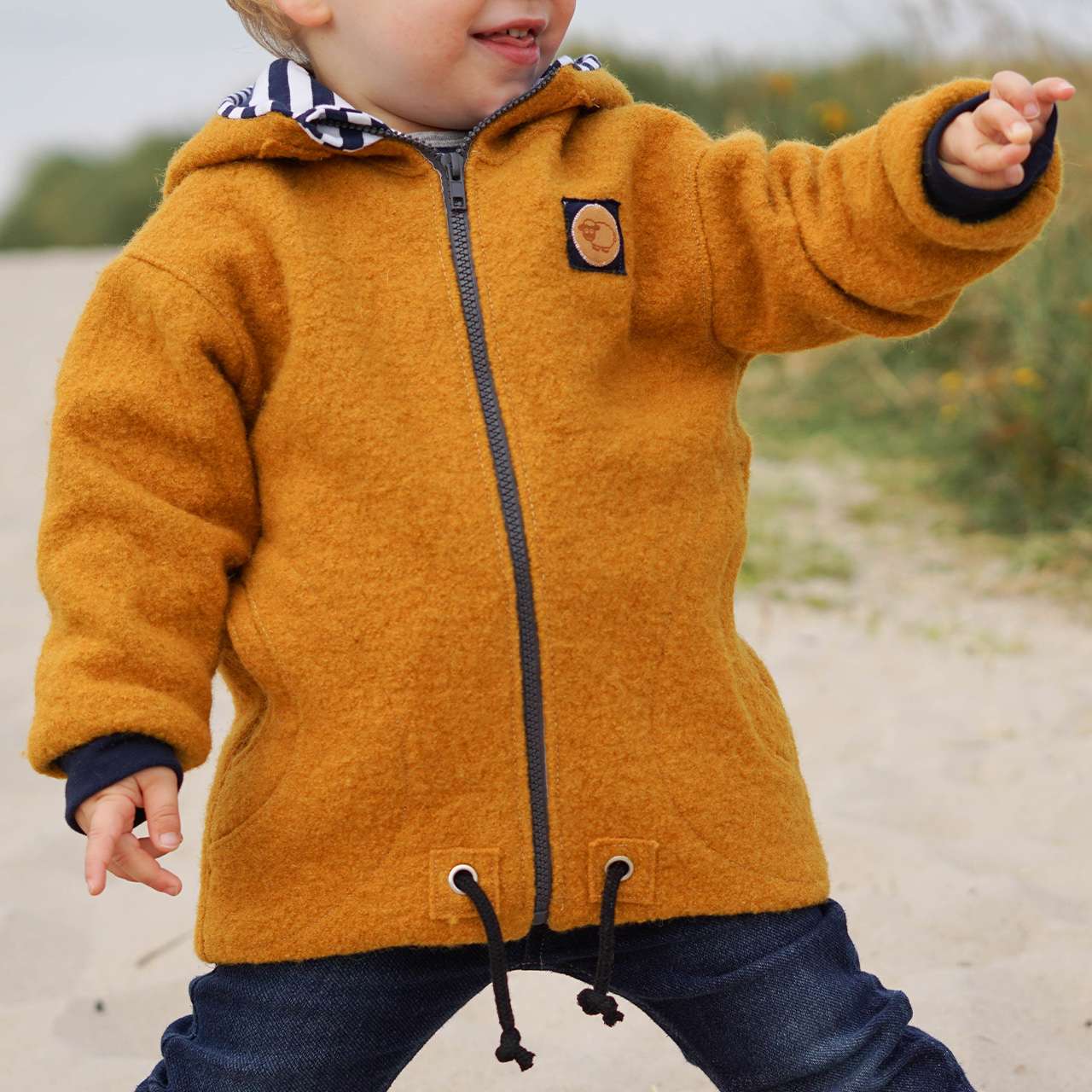 Snyggli-Schnittmuster-Walk-Softshell-Jacke-Regnbue-Kinder-Babys-Größe-56-122-Nähanleitung