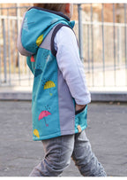 Snyggli-Schnittmuster-Weste-Livsglad-Baby-Kinder-Nähanleitung-Softshell-Jungs