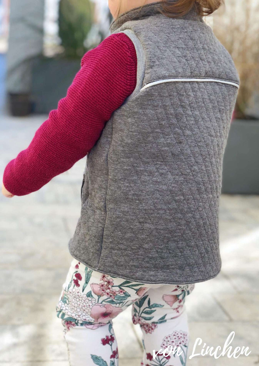 Snyggli-Schnittmuster-Weste-Livsglad-Baby-Kinder-Nähanleitung-Stepp