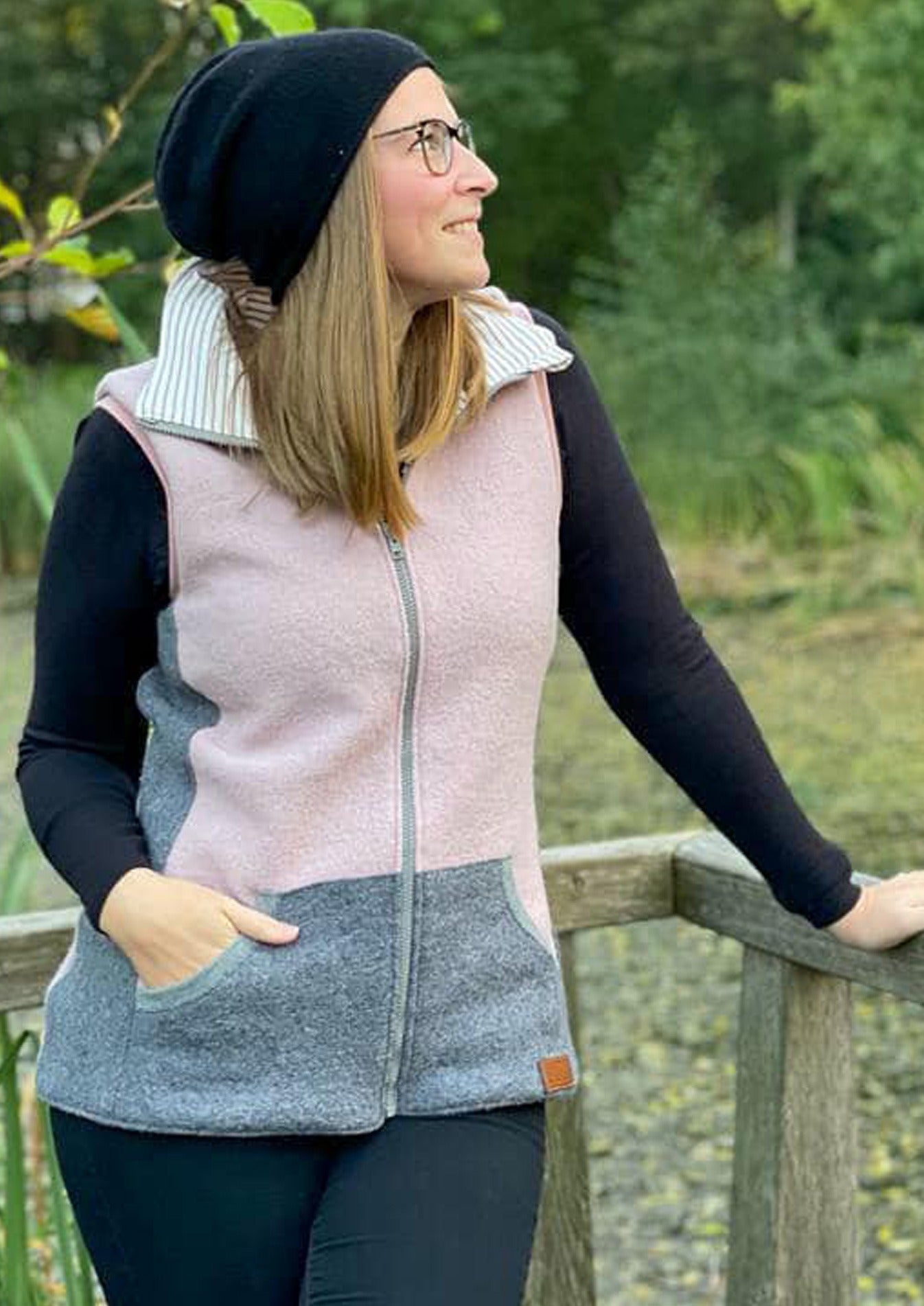 Snyggli-Schnittmuster-Weste-Livsglad-Damen-Gr-32-50-ebook-Naehanleitung-Walk