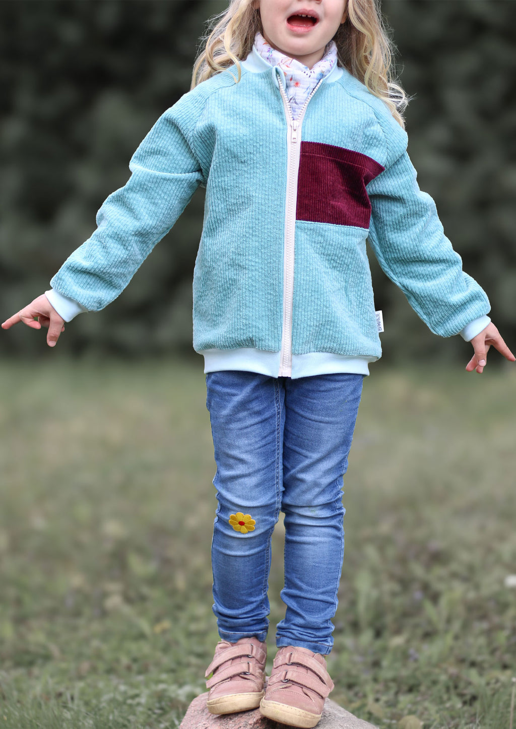 Snyggli-Schnittmuster-collegejacke-helt-mig-babys-kinder-teens-junge-mädchen-nähanleitung-ebook-größe-56-170-cord-petrol