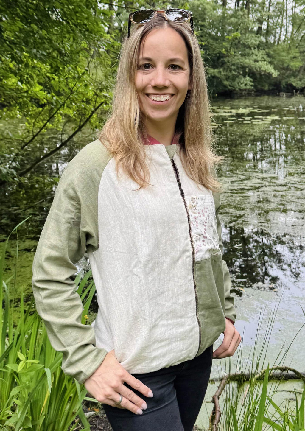 Snyggli-Schnittmuster-collegejacke-helt-mig-damen-nähanleitung-ebook-größe-32-50-leinen-webware