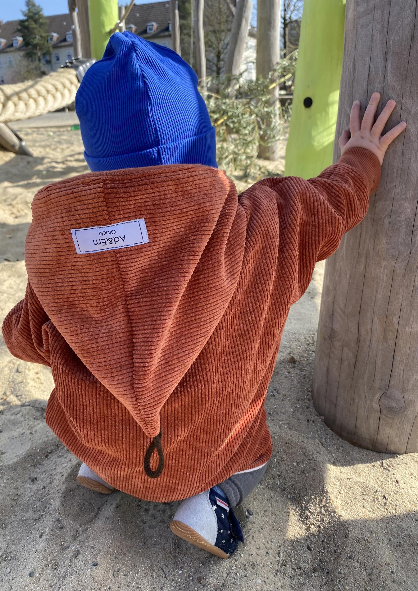 Snyggli-Schnittmuster-oversized-jacke-regnbuelys-babys-kinder-teens-junge-mädchen-nähanleitung-ebook-größe-56-170-Cord