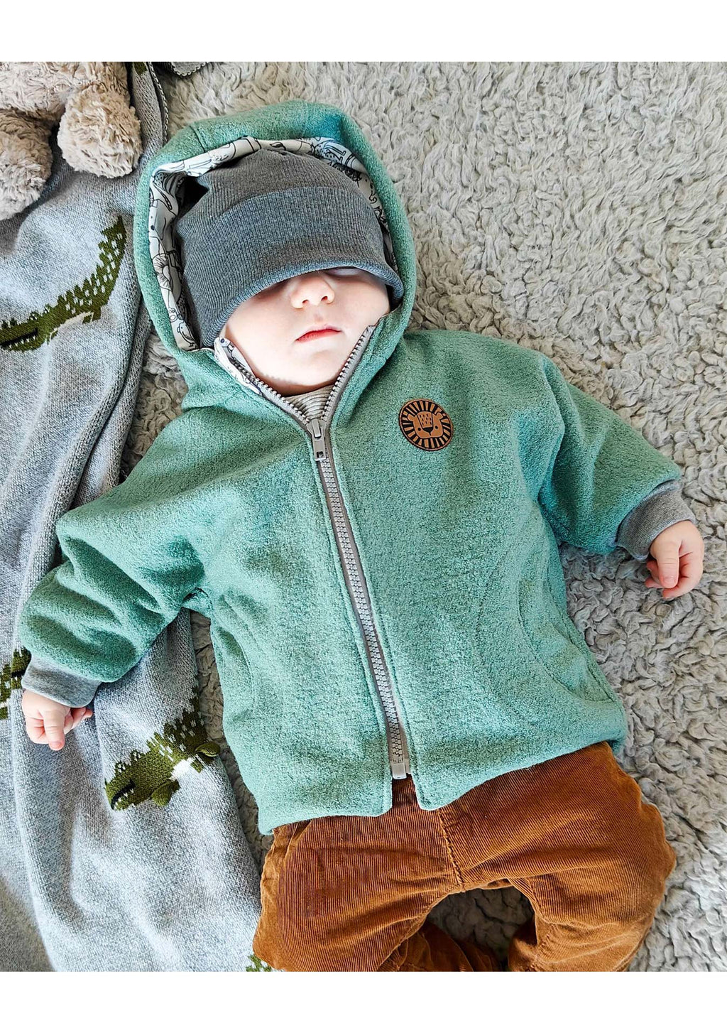 Snyggli-Schnittmuster-oversized-jacke-regnbuelys-babys-kinder-teens-junge-mädchen-nähanleitung-ebook-größe-56-170-baby-walk