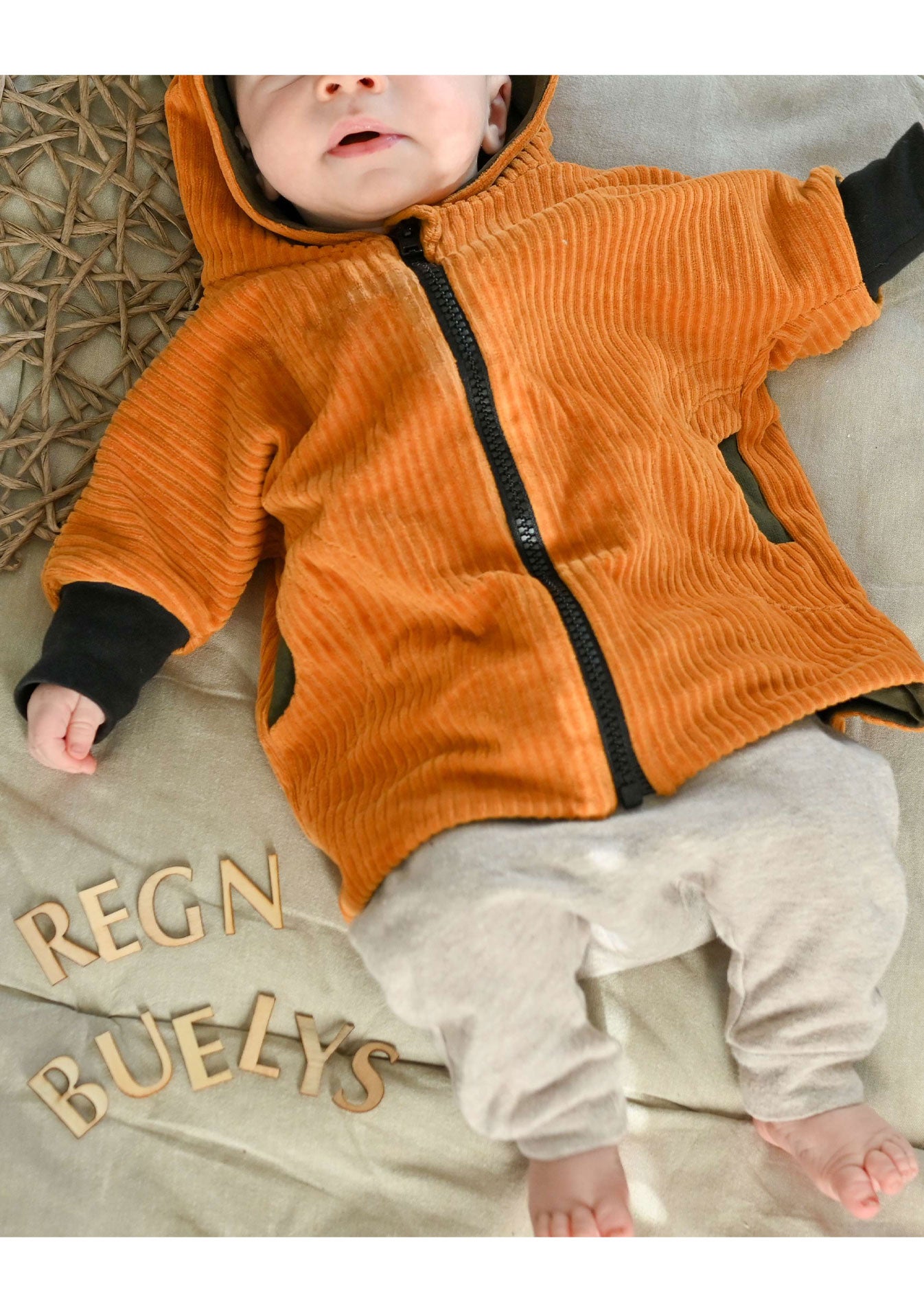 Snyggli-Schnittmuster-oversized-jacke-regnbuelys-babys-kinder-teens-junge-mädchen-nähanleitung-ebook-größe-56-170-cord-organge