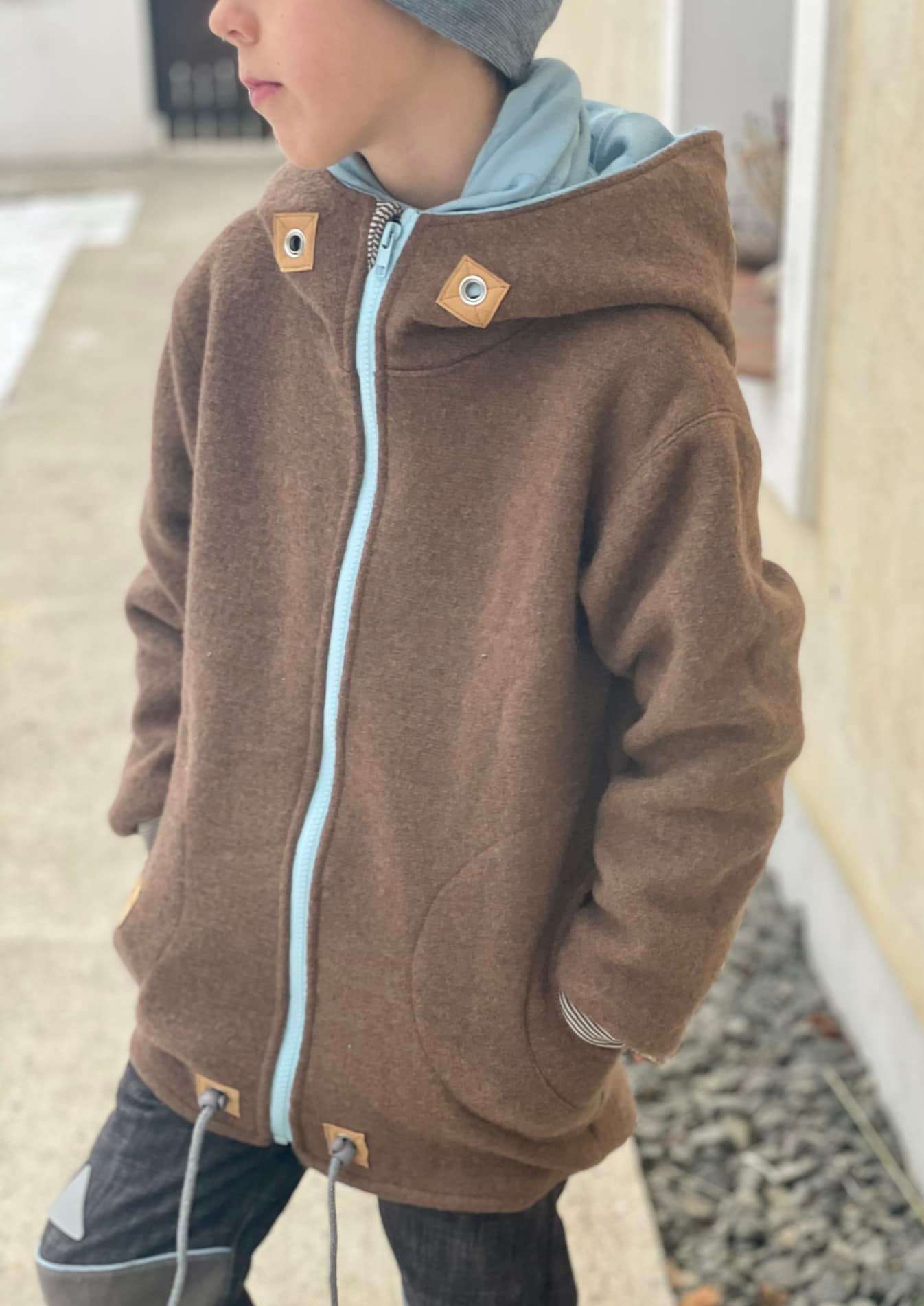 Snyggli-eBook-Jacke-Regnbue-Gr.-128-170-Walk-Schnittnuster-Naehanleitung-Kinder-Junge