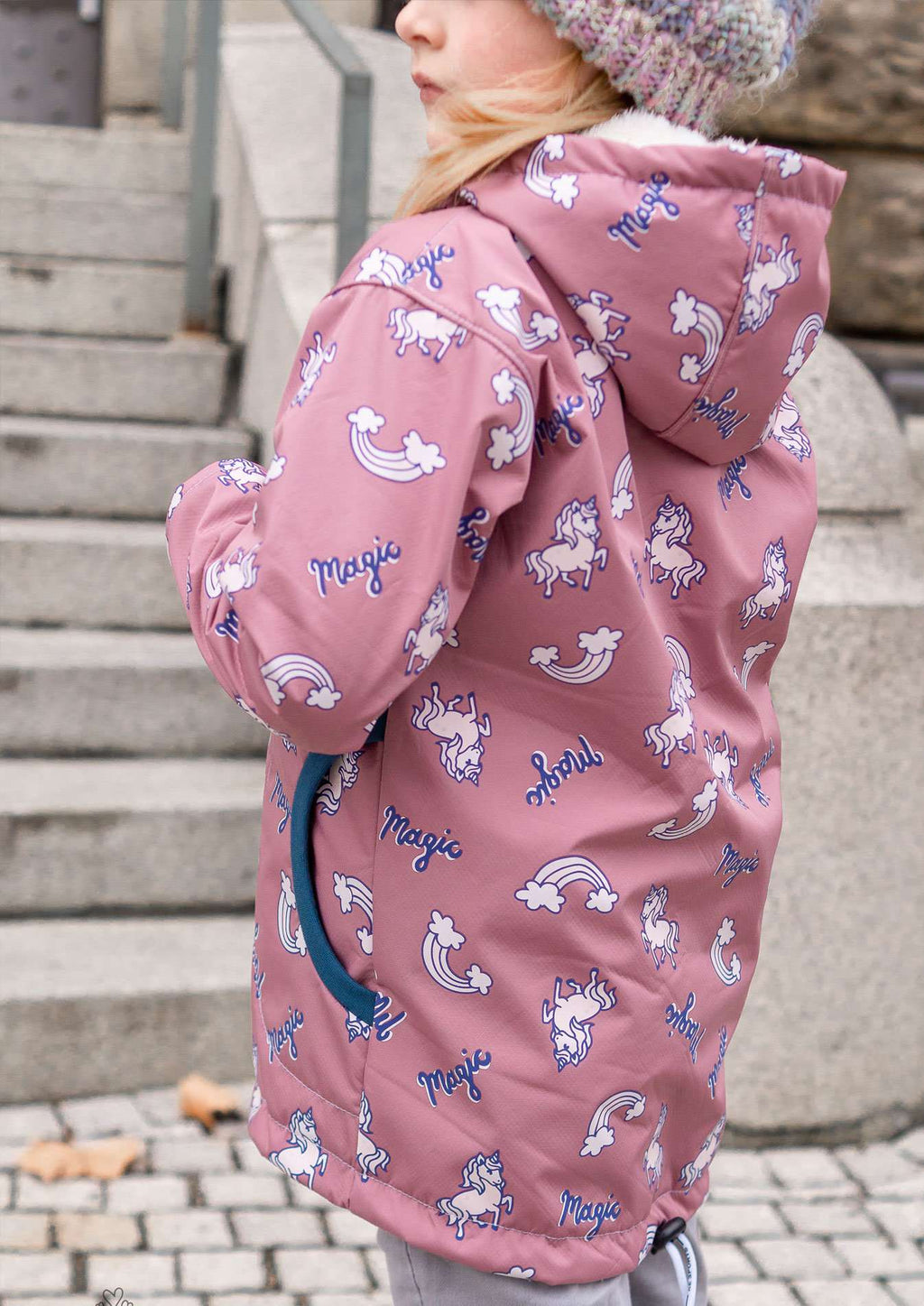 Snyggli-eBook-Jacke-Regnbue-Gr.-128-170-Walk-Schnittnuster-Naehanleitung-Kinder-Softshell