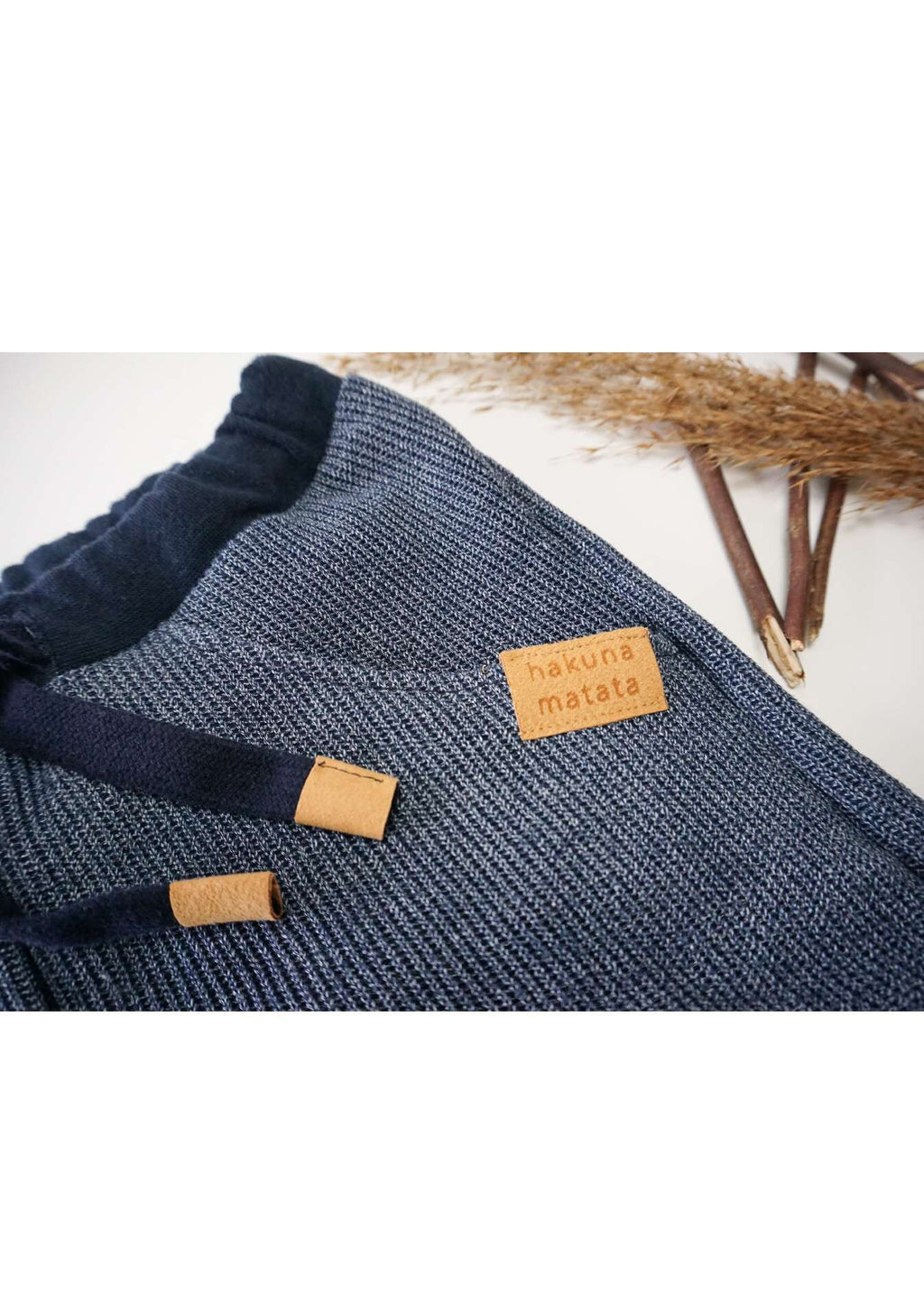 Snyggli labelfaible Etiketten Hose smal Hakuna Matata