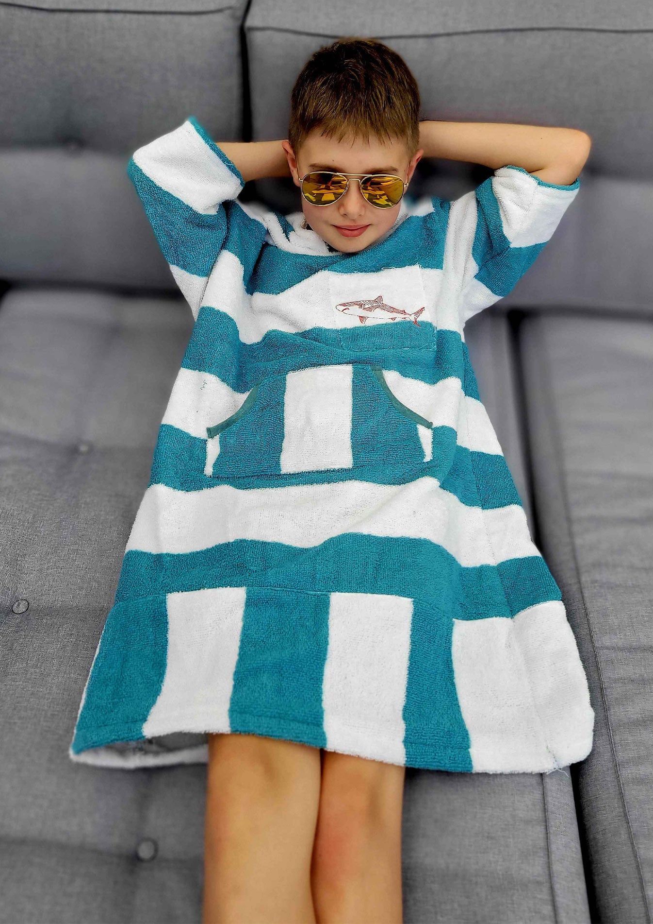 Snyggli_Ebook-Long-Beachhoodie-Poncho-Badeponcho-schwimmen-Sommerurlaub-Meer-Babys-Kinder-Teens-Junge-Mädchen-Gr-62-164-Musselin-Frottee-Surfer