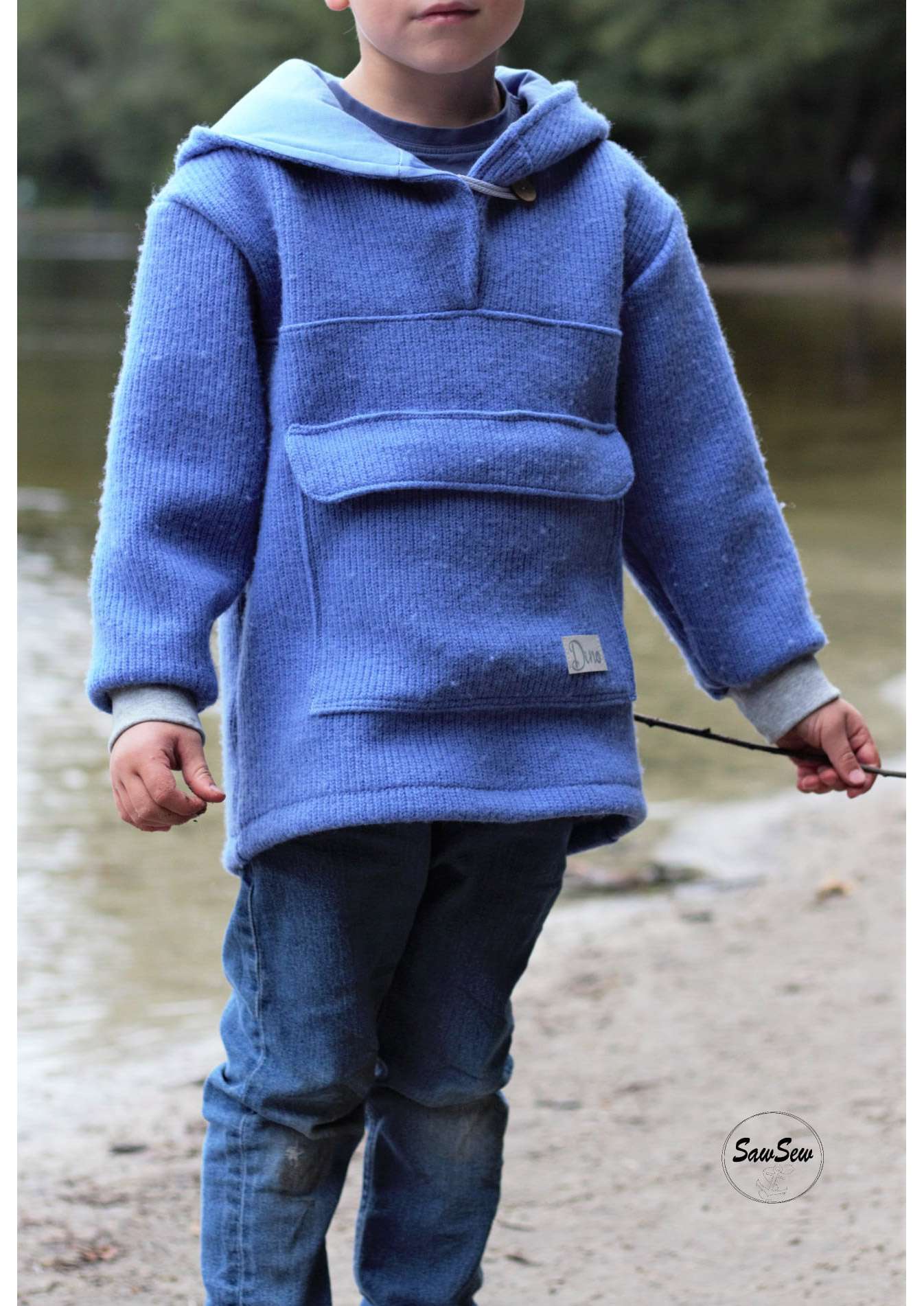 Snyggli_eBook-Outdoorhoodie-Hej-Varmen_Gr.56-122_strick