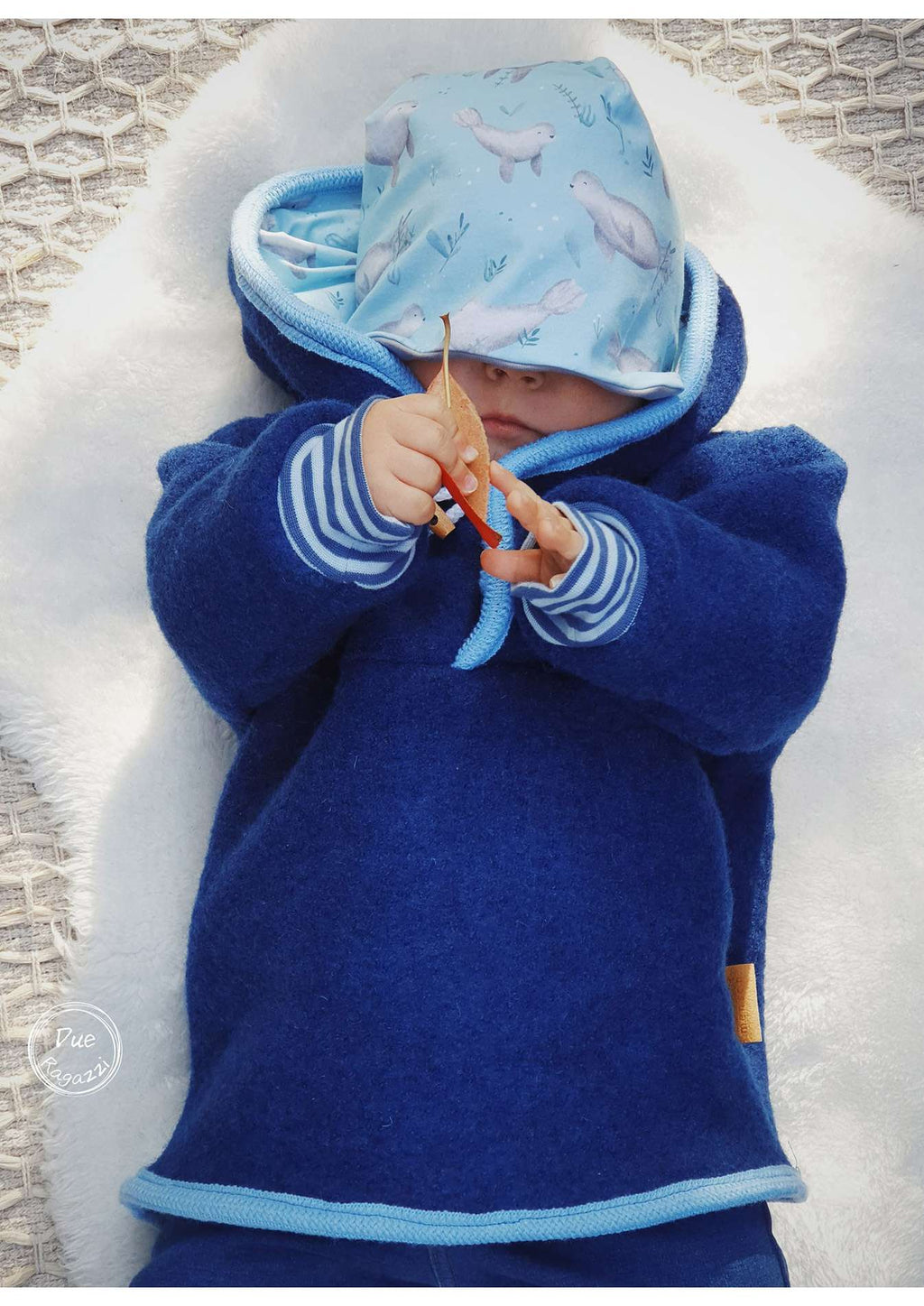 Snyggli_eBook-Outdoorhoodie-Hej-Varmen_Gr.56-122_walk-baby schnittmuster