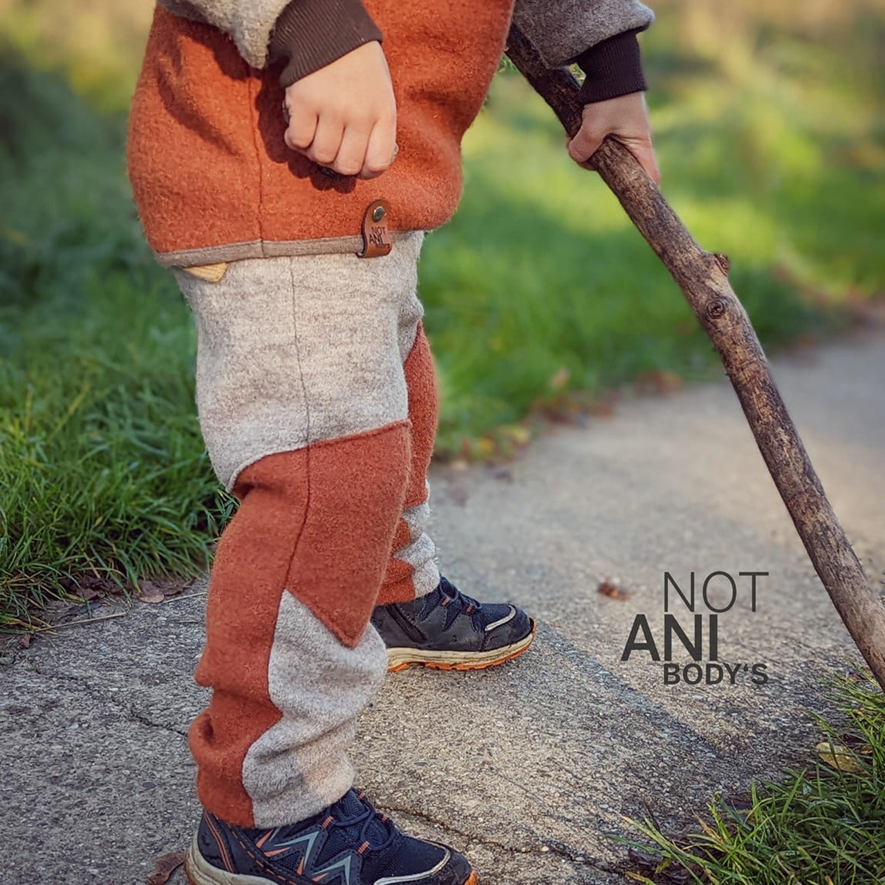 Snyggli-Schnittmuster-Walkhose-Outdoorhose-Hej-Vinter-Babys-Kinder-Gr-grau-rot